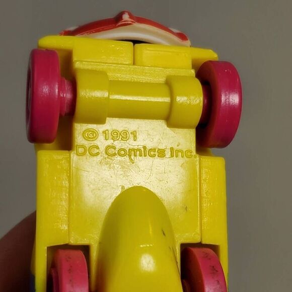 1991 McDonald's Batman Returns Penguin in Umbrella Roto-Roadster - Picture 5 of 5